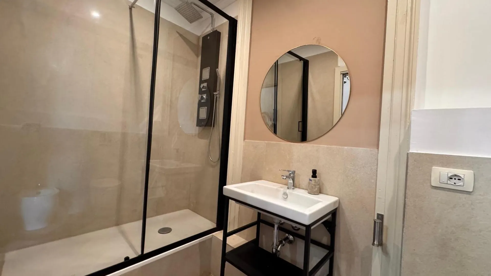 كاتانيا Dimore Del Plebiscito B&B